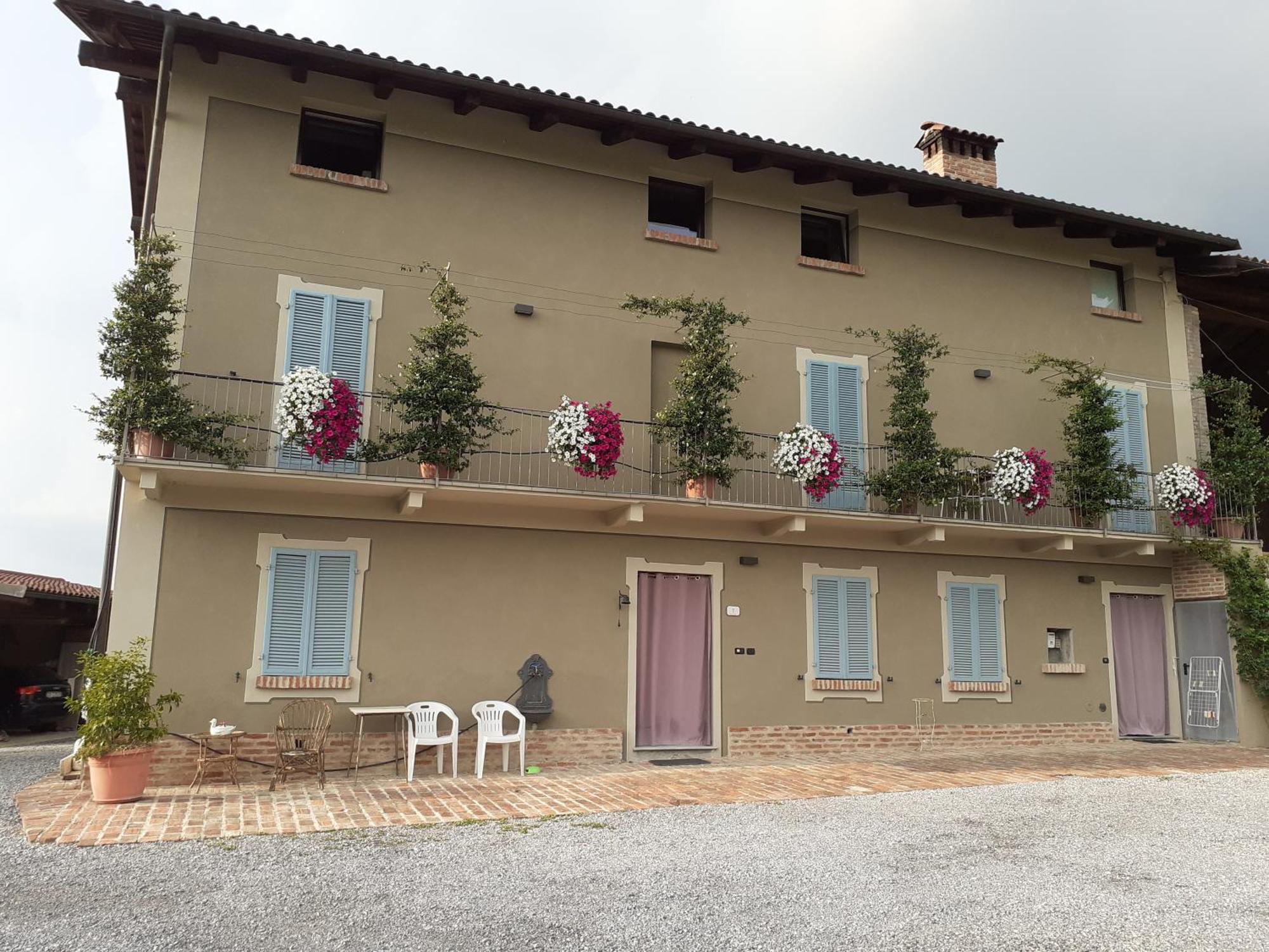La Casa Di Roby-1 Appartamento La Morra Con Piscina Εξωτερικό φωτογραφία